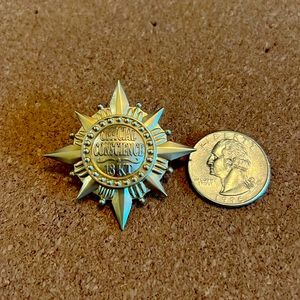 Disney Jiminy Cricket Official Conscience Trading Pin